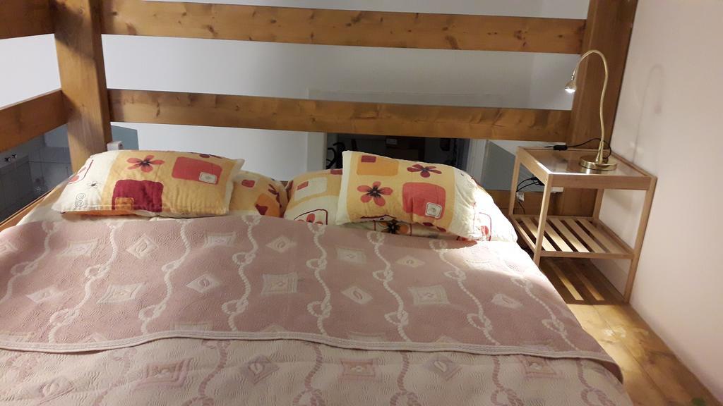 O-Ujlak Apartman Budapest Exteriör bild
