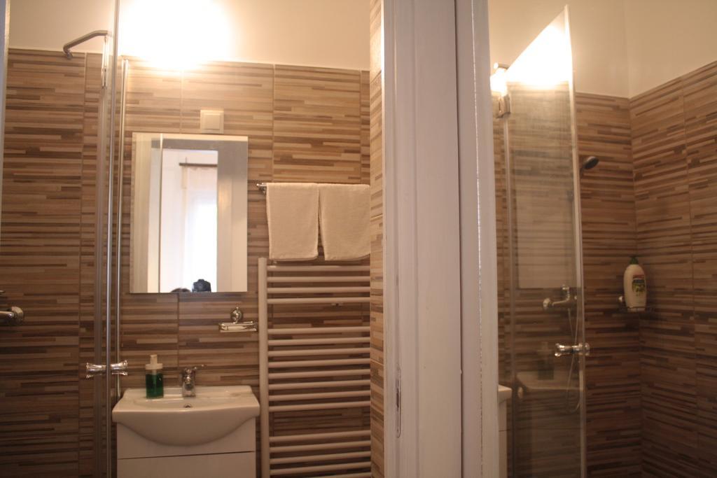 O-Ujlak Apartman Budapest Exteriör bild