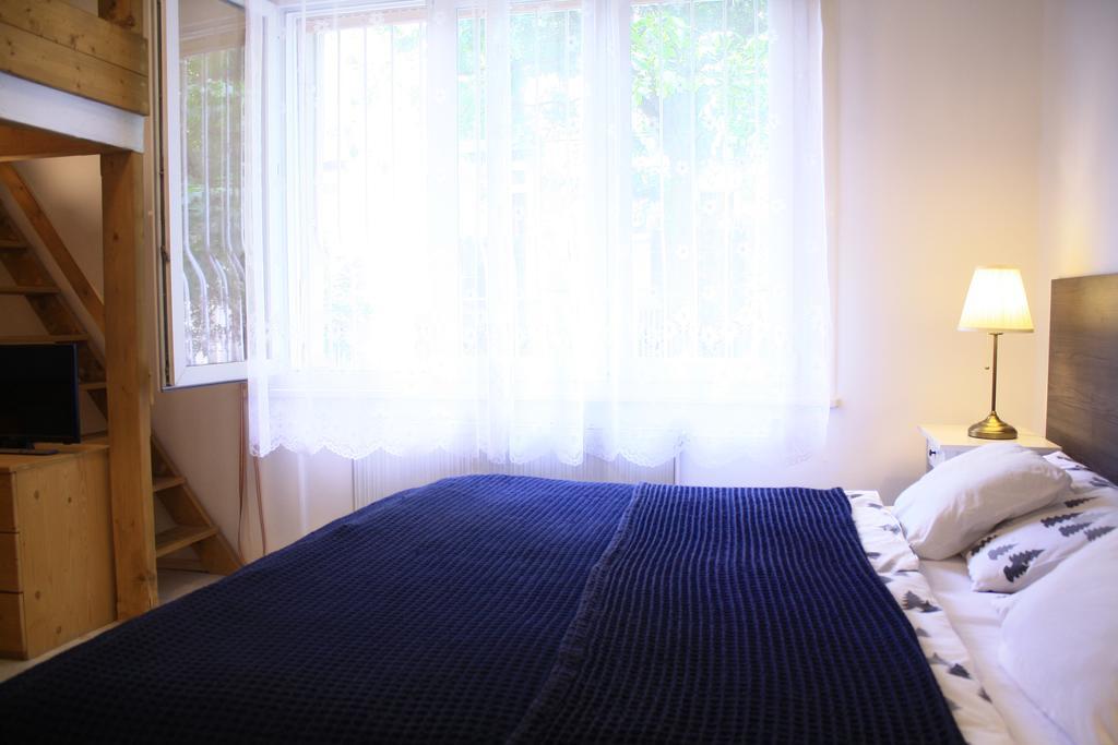 O-Ujlak Apartman Budapest Exteriör bild