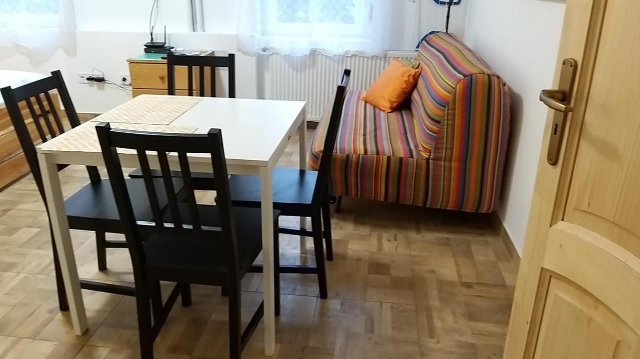O-Ujlak Apartman Budapest Exteriör bild