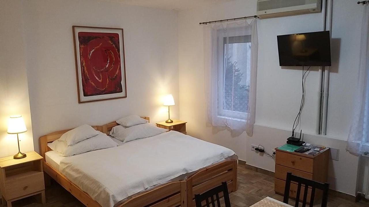 O-Ujlak Apartman Budapest Exteriör bild